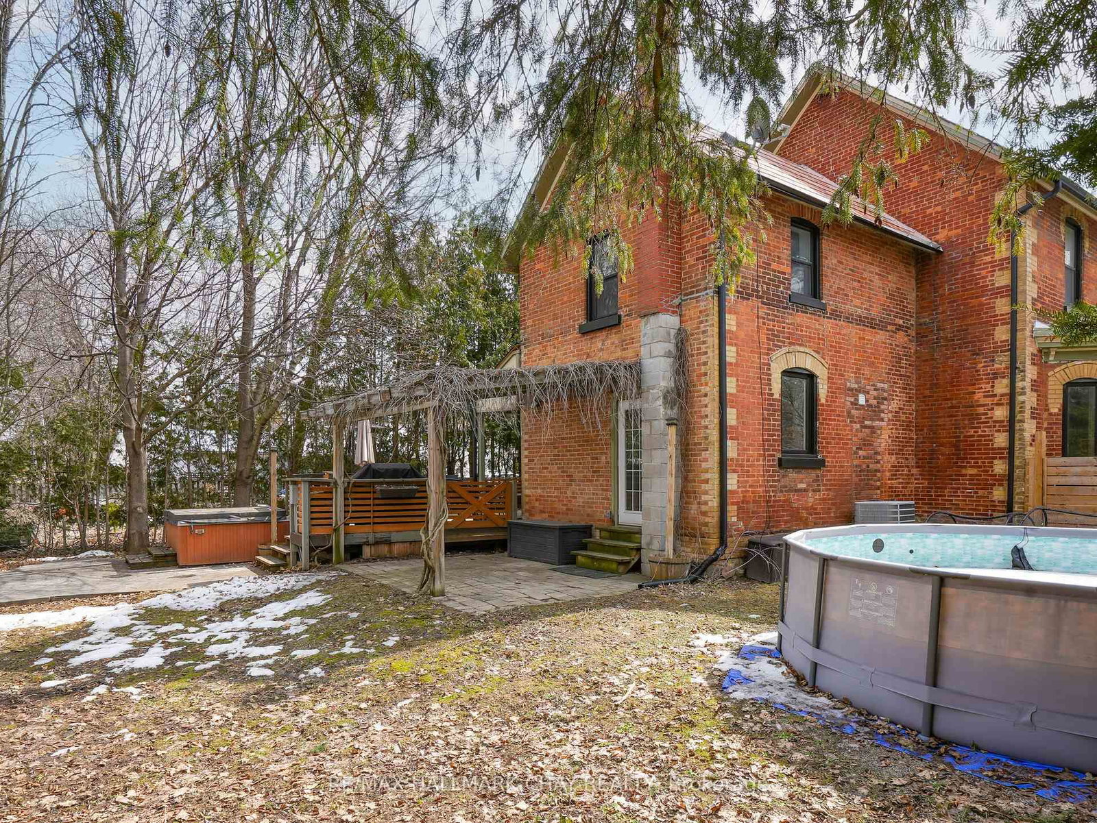 Detached House for sale at 134 Victoria Street, New Tecumseth, Ontario, L9R 1K6 - Alliston - MLS: N12921454