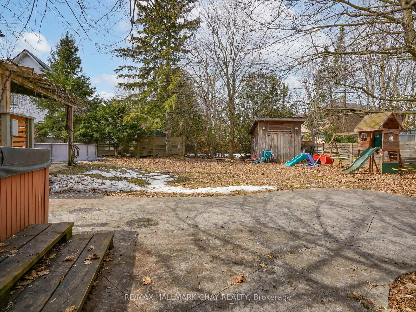 Detached House for sale at 134 Victoria Street, New Tecumseth, Ontario, L9R 1K6 - Alliston - MLS: N12921454