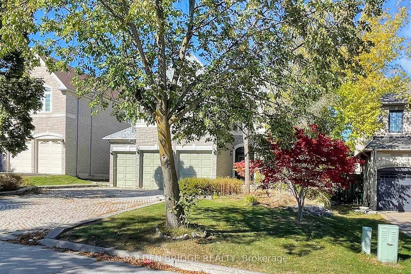 57 Cassandra Cres, Richmond Hill, L4B 4A1 | Image 2