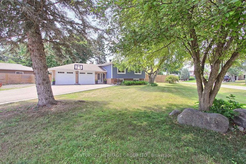 50 Marine Dr, Innisfil, L0L 1R0 | Image 3