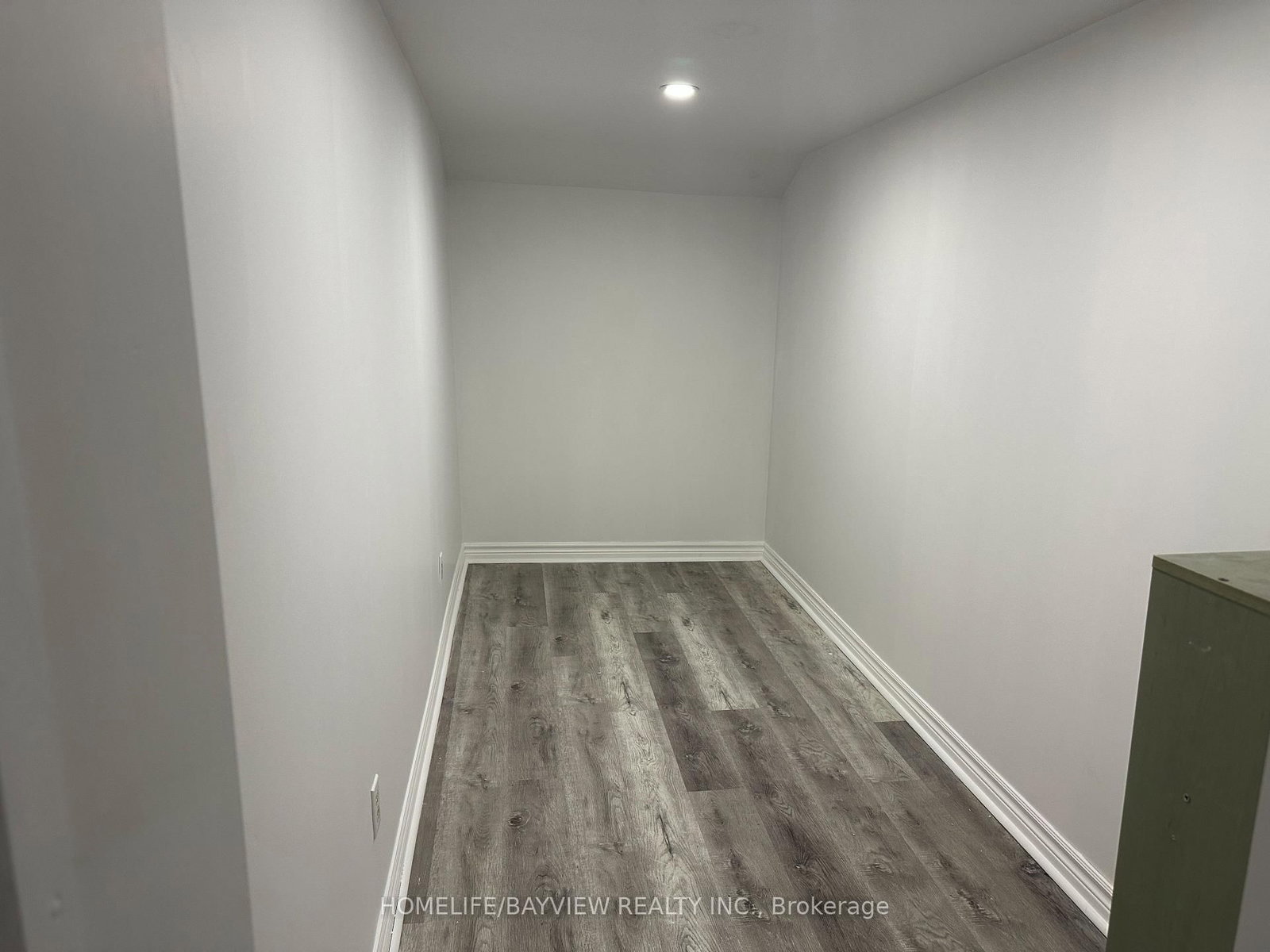 36 Rosanna(Lower Level) Crescent - Photo 8