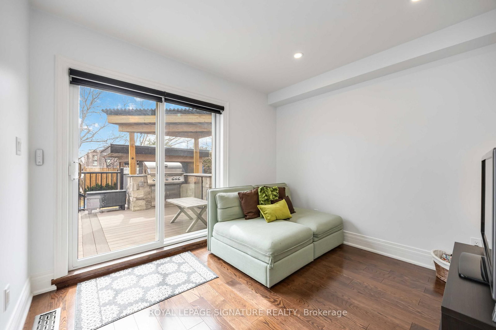 Detached House for sale at 35 Rainbow Drive, Vaughan, Ontario, L4L 2K3 - West Woodbridge - MLS: N12921894