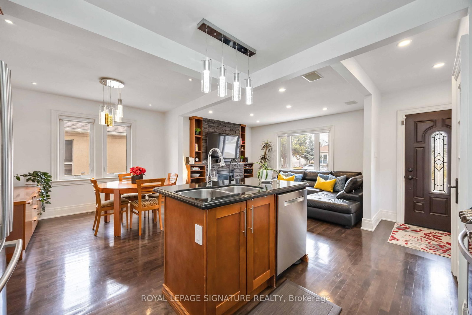 Detached House for sale at 35 Rainbow Drive, Vaughan, Ontario, L4L 2K3 - West Woodbridge - MLS: N12921894