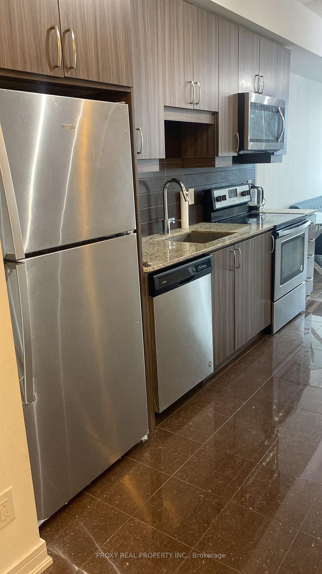 9201 Yonge Street, Unit 1508 - Photo 19