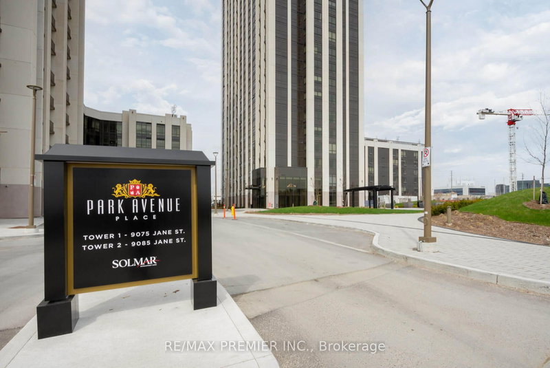 909 - 9085 Jane St, Vaughan, L4K 0L8 | Image 3