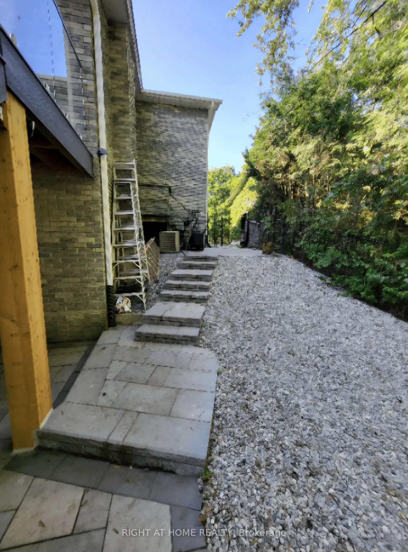 5 Black Willow Court, Unit unit#1 - Photo 3