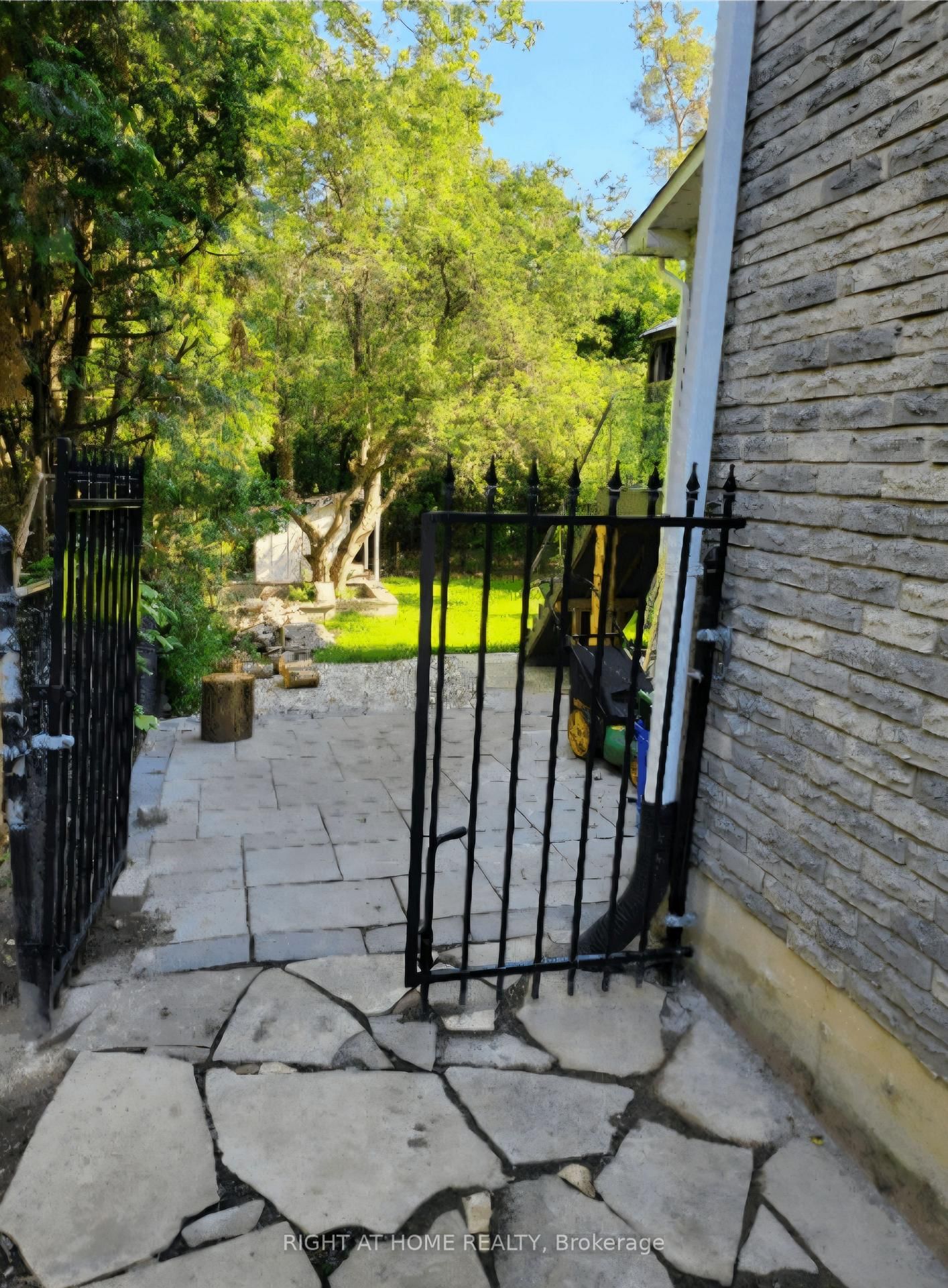 5 Black Willow Court, Unit unit#1 - Photo 6