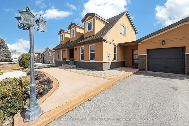 2151 Hughes Dr, Innisfil, L0L 1R0 | Image 3