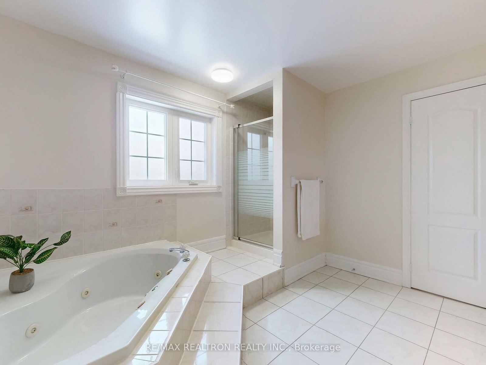 Detached House for sale at 342 Brookside Road, Richmond Hill, Ontario, L4C 0G6 - Westbrook - MLS: N12923374