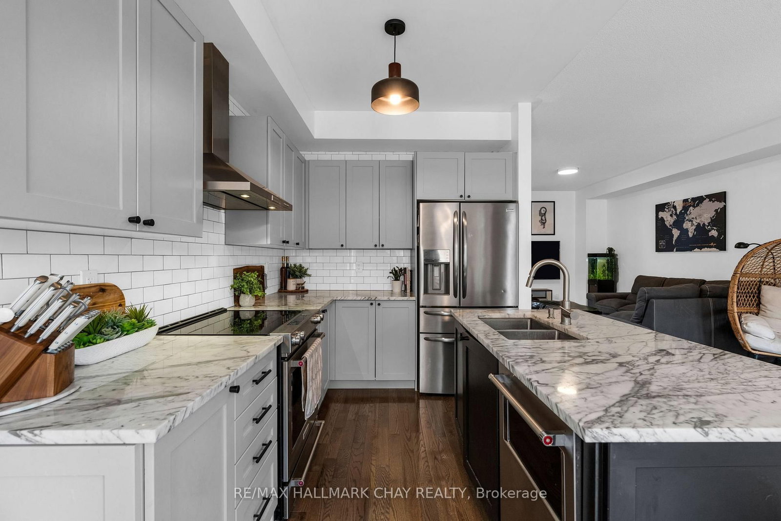 Townhouse for sale at 81 Greenwood Drive, Essa, Ontario, L3W 0N5 - Angus - MLS: N12923868