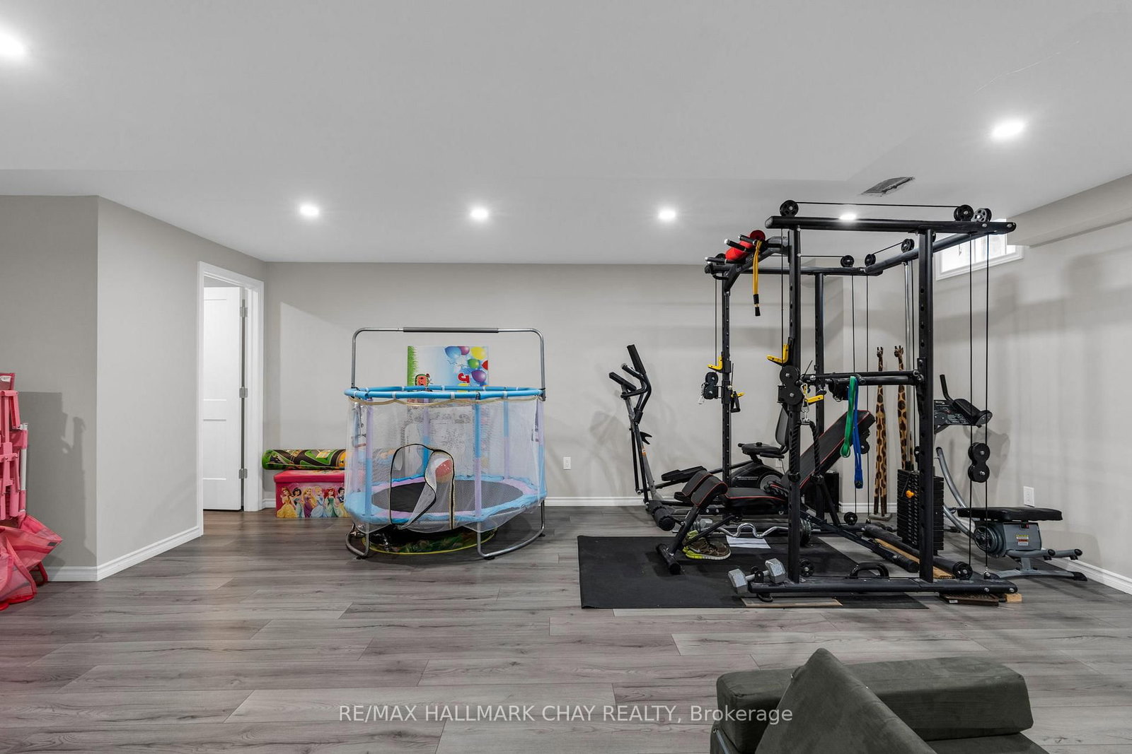 Townhouse for sale at 81 Greenwood Drive, Essa, Ontario, L3W 0N5 - Angus - MLS: N12923868