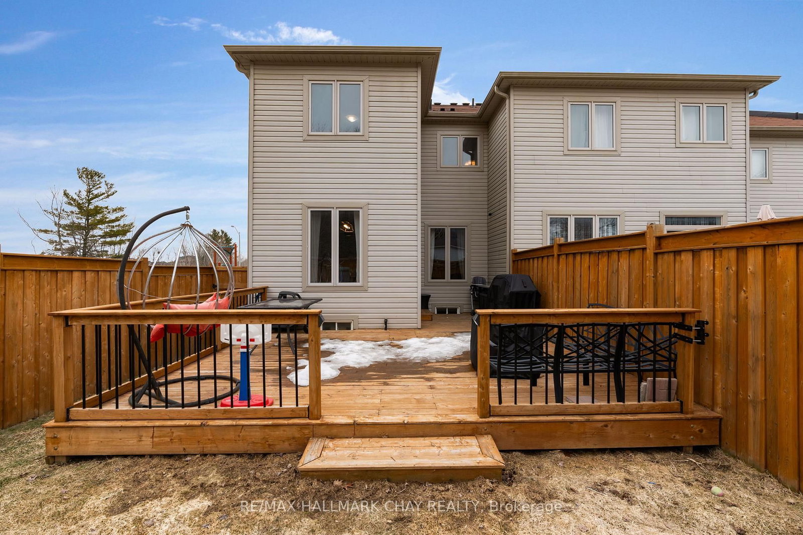 Townhouse for sale at 81 Greenwood Drive, Essa, Ontario, L3W 0N5 - Angus - MLS: N12923868