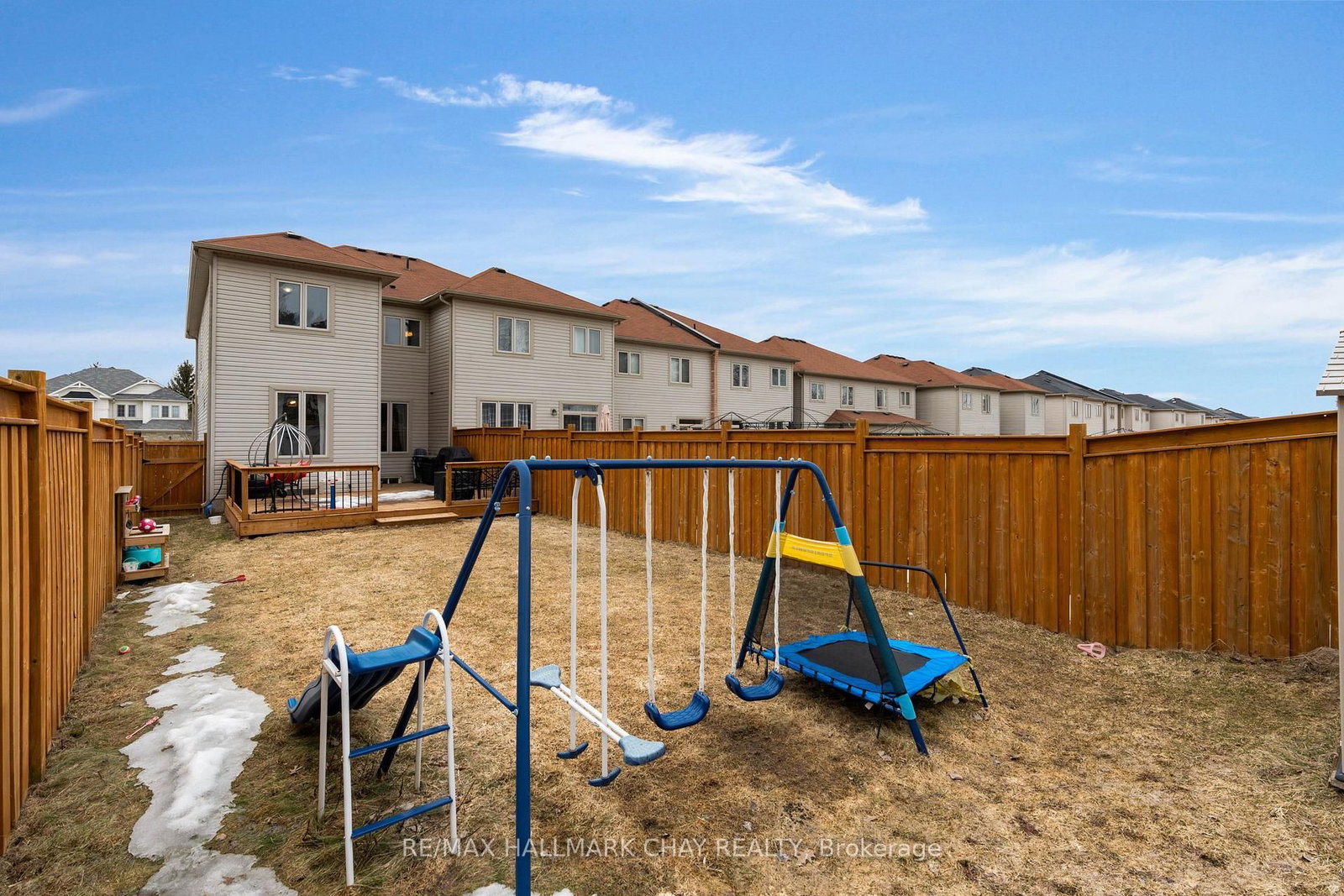 Townhouse for sale at 81 Greenwood Drive, Essa, Ontario, L3W 0N5 - Angus - MLS: N12923868