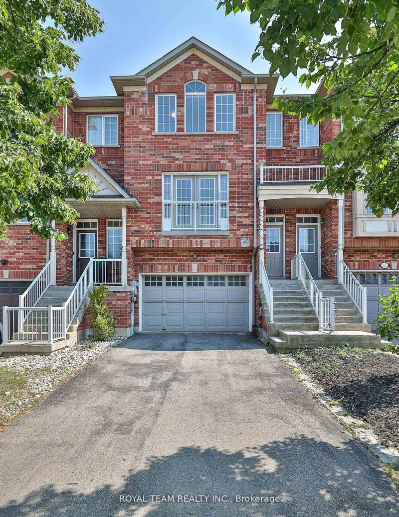 11 Jarrett Crt, Vaughan, L6A 3W4 | Image 2