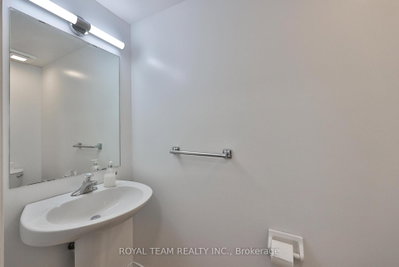 11 Jarrett Court • Vaughan, ON photo 9