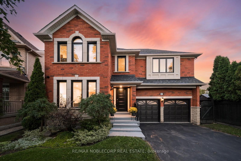 27 Treasure Rd, Vaughan, L6A 2Y7 | Image 2