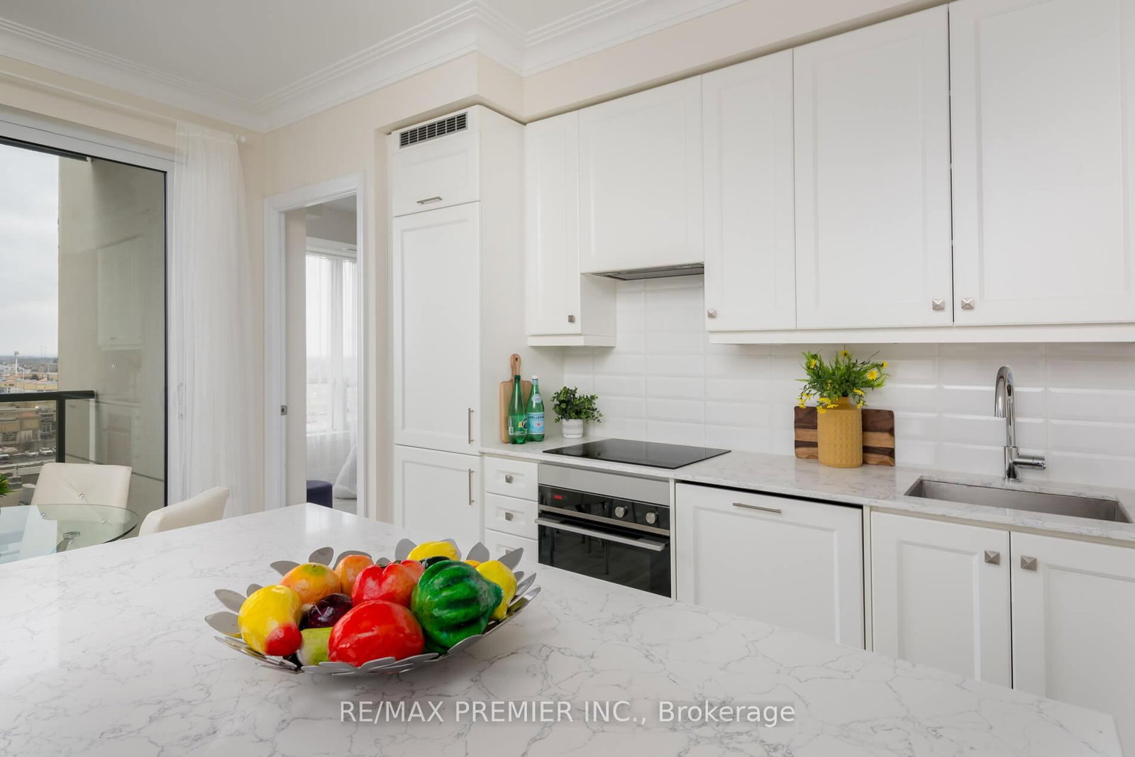 Condo for sale at 909-9085 Jane Street, Vaughan, Ontario, L4K 0L8 - Concord - MLS: N12924240