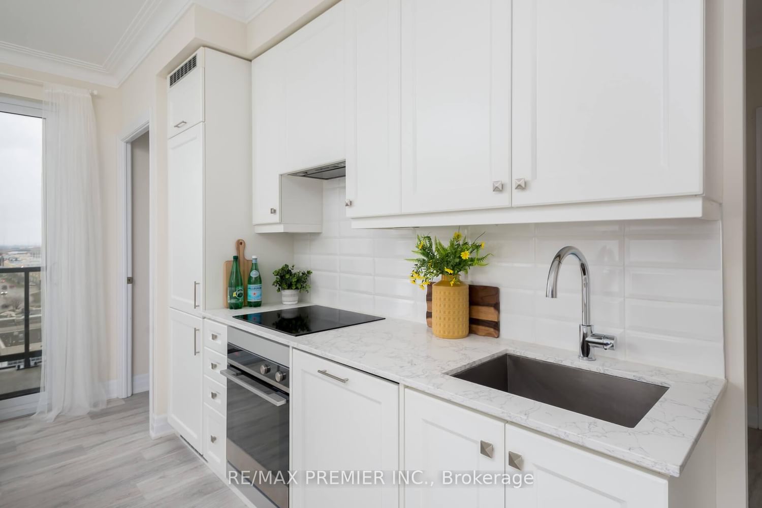 Condo for sale at 909-9085 Jane Street, Vaughan, Ontario, L4K 0L8 - Concord - MLS: N12924240