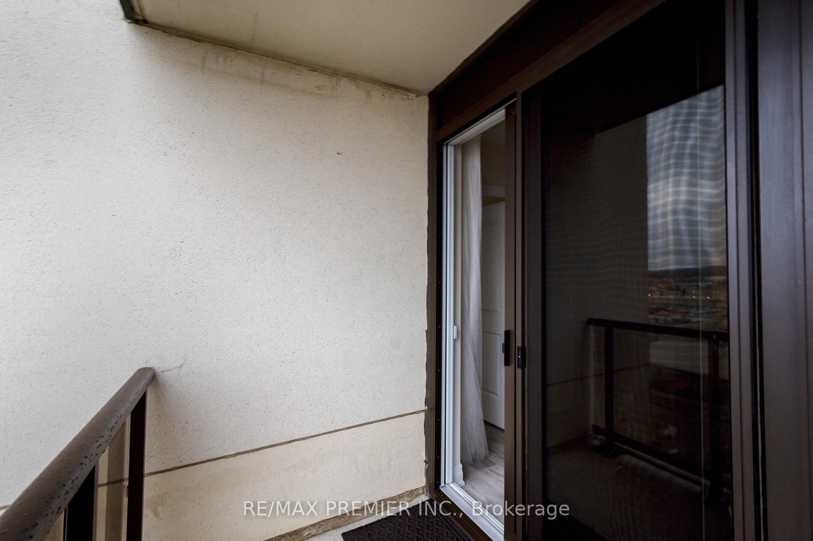 Condo for sale at 909-9085 Jane Street, Vaughan, Ontario, L4K 0L8 - Concord - MLS: N12924240