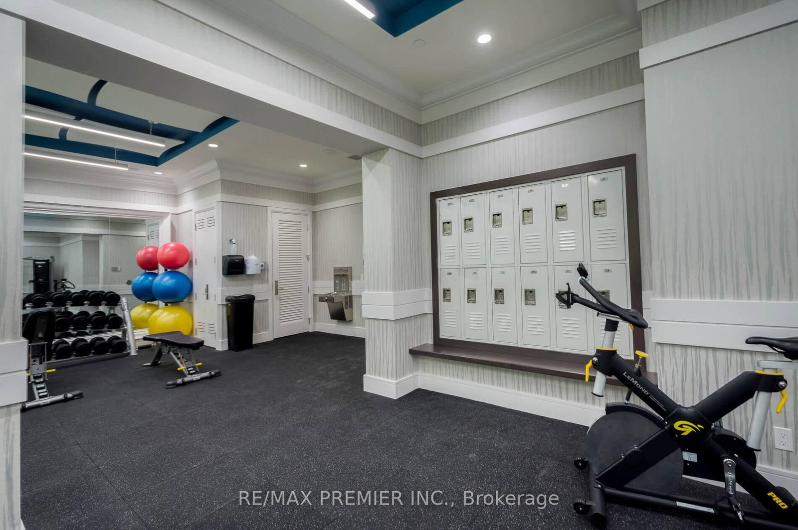 Condo for sale at 909-9085 Jane Street, Vaughan, Ontario, L4K 0L8 - Concord - MLS: N12924240