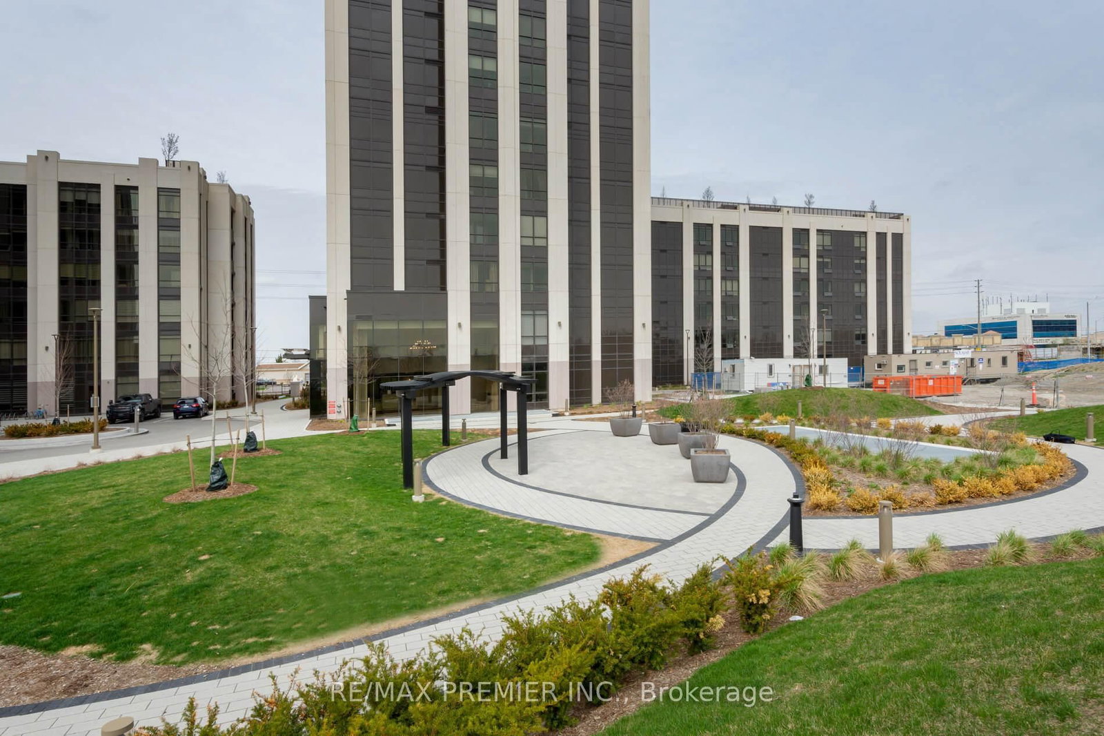 Condo for sale at 909-9085 Jane Street, Vaughan, Ontario, L4K 0L8 - Concord - MLS: N12924240