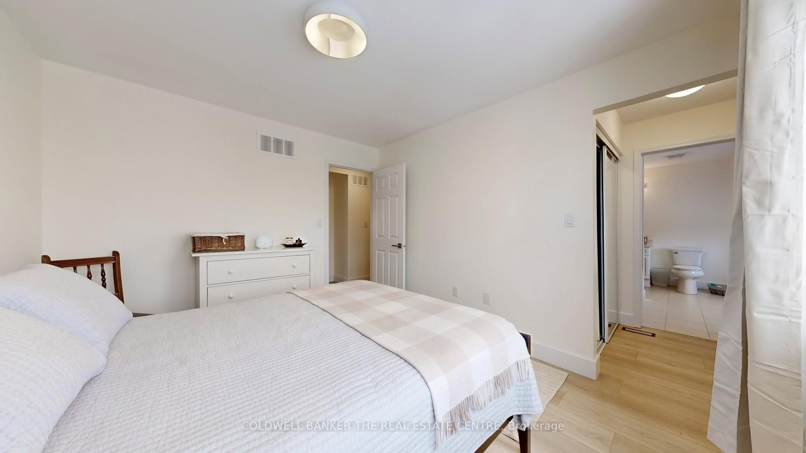 Detached House for sale at 40 Steele Street, New Tecumseth, Ontario, L9R 0E6 - Alliston - MLS: N12924530