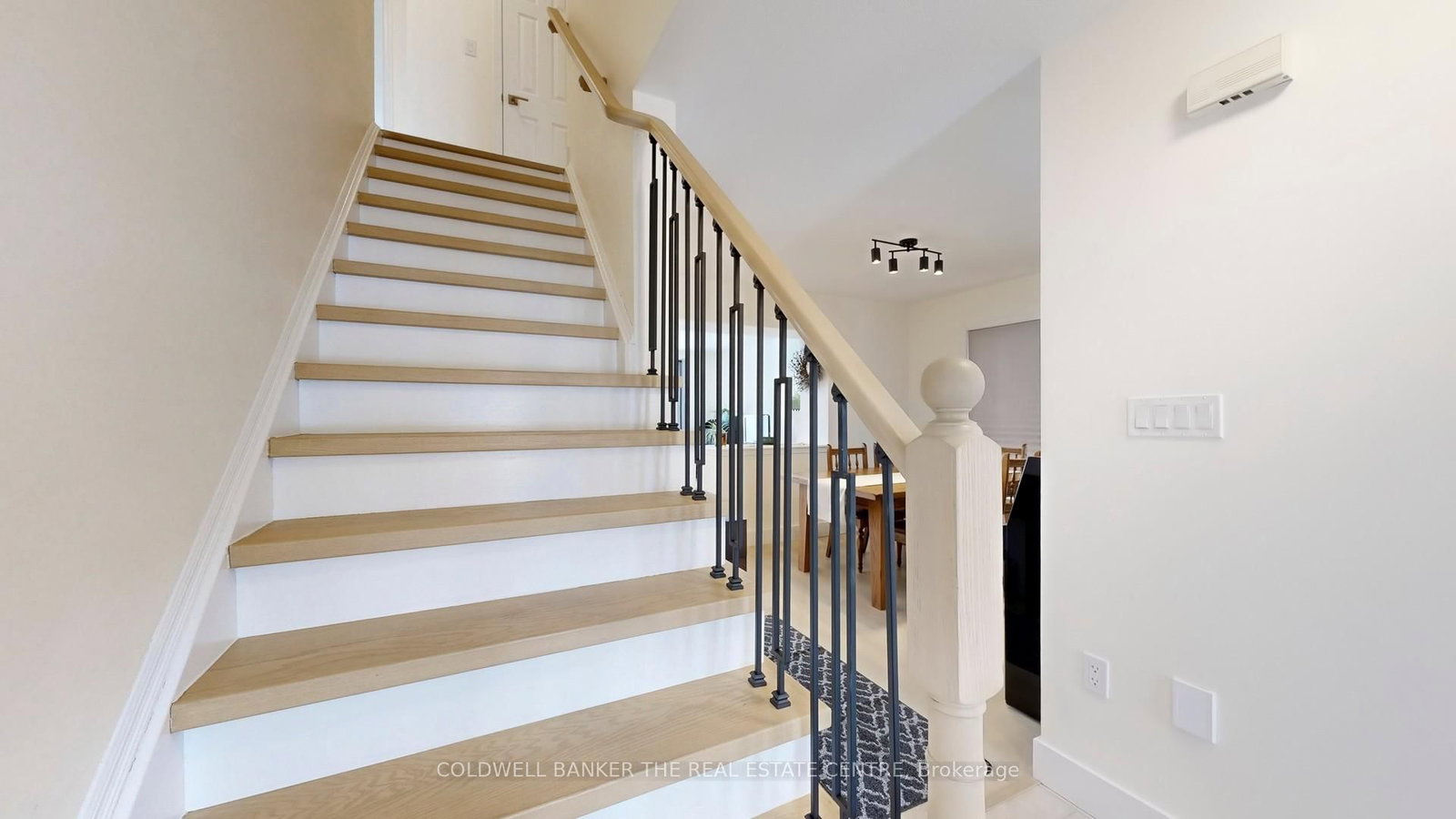 Detached House for sale at 40 Steele Street, New Tecumseth, Ontario, L9R 0E6 - Alliston - MLS: N12924530