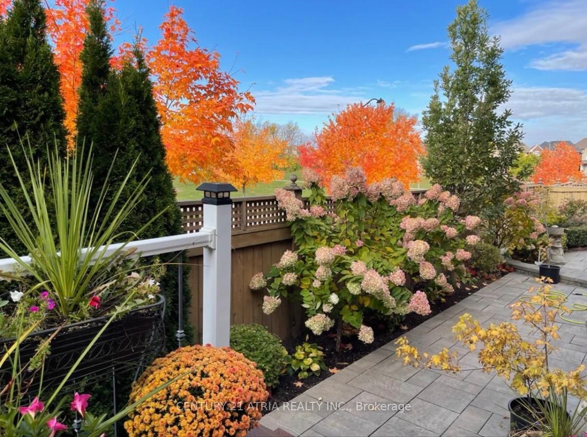 Detached House for sale at 2 Colonel George Mclaren Drive, Markham, Ontario, L6C 0L3 - Victoria Square - MLS: N12924900