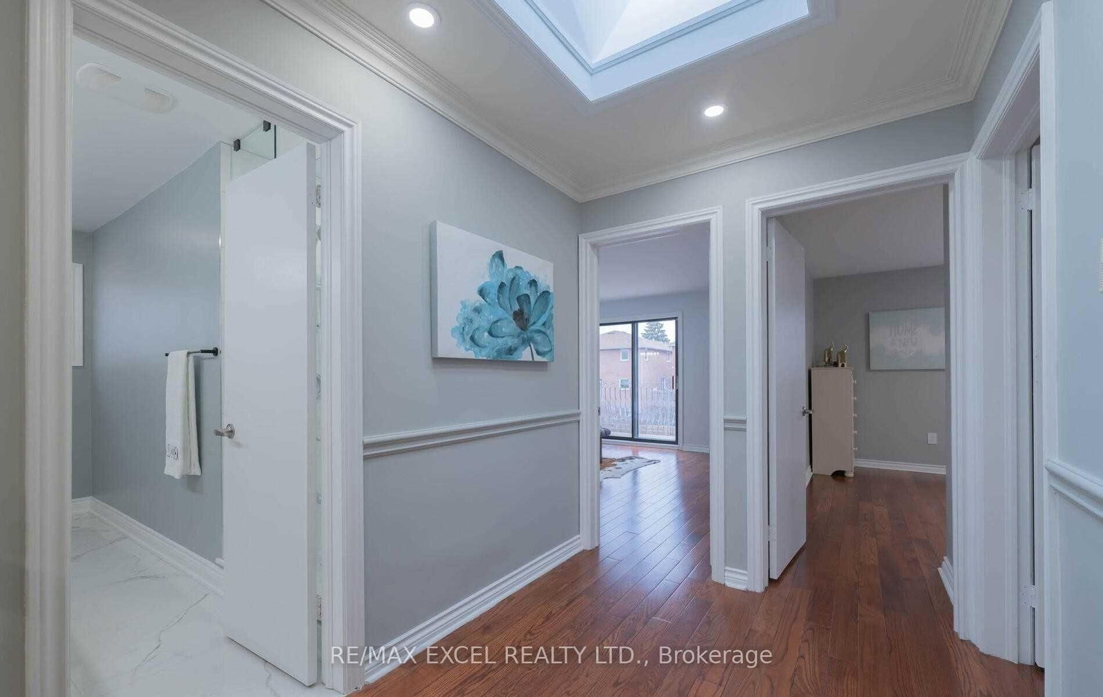 Detached House for sale at 20 Garden Avenue, Richmond Hill, Ontario, L4C 6L9 - South Richvale - MLS: N12924934