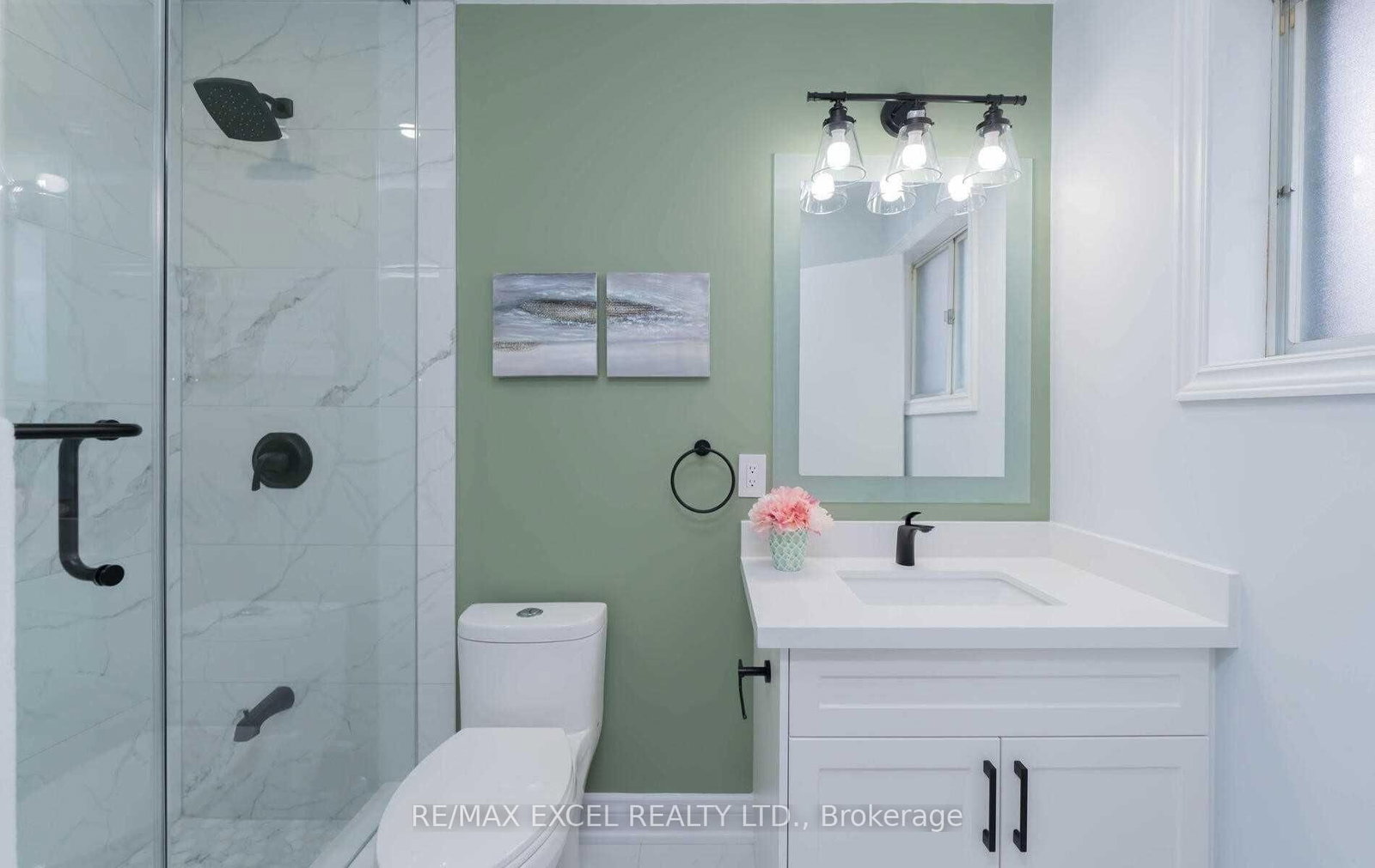 Detached House for sale at 20 Garden Avenue, Richmond Hill, Ontario, L4C 6L9 - South Richvale - MLS: N12924934