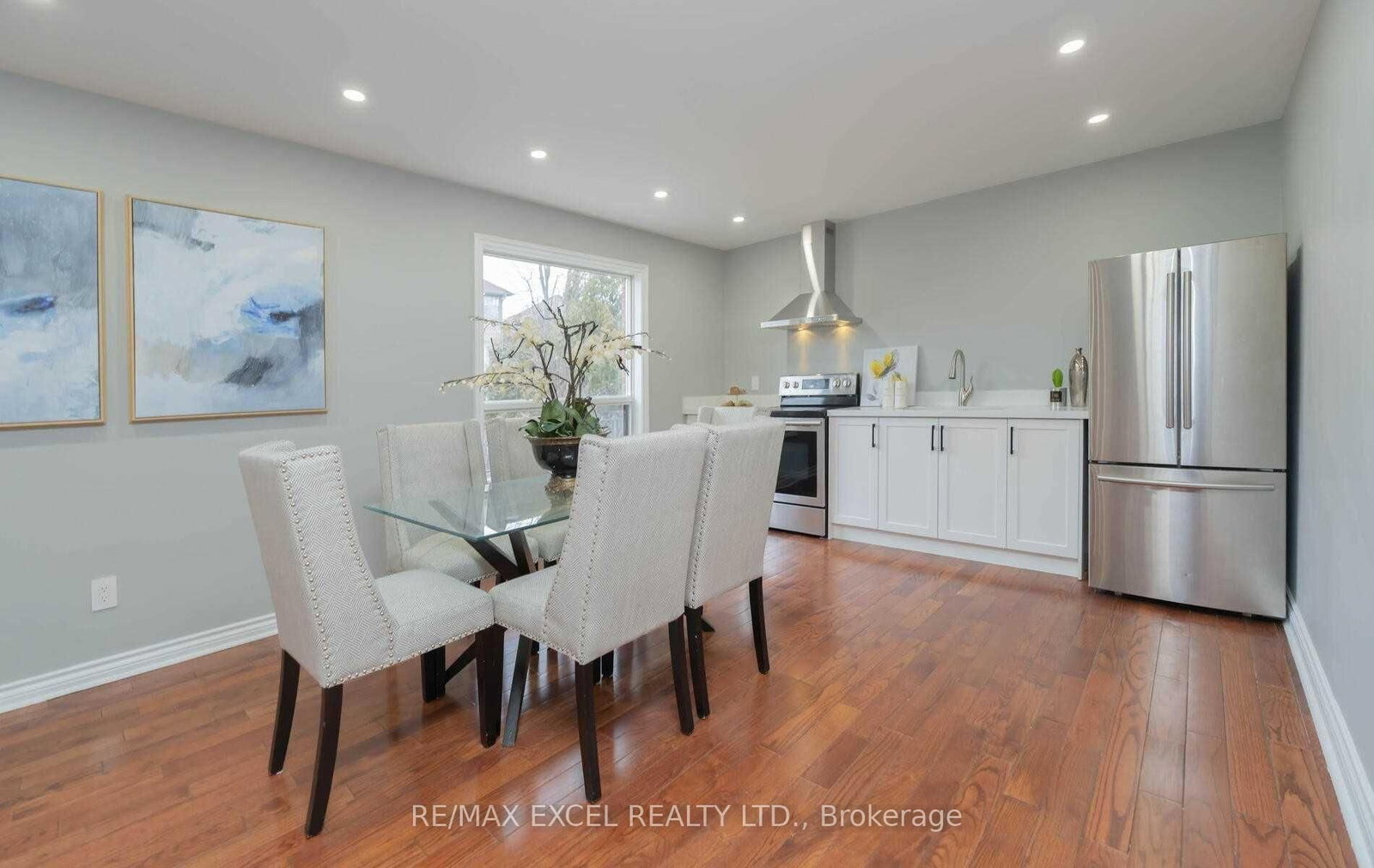 Detached House for sale at 20 Garden Avenue, Richmond Hill, Ontario, L4C 6L9 - South Richvale - MLS: N12924934