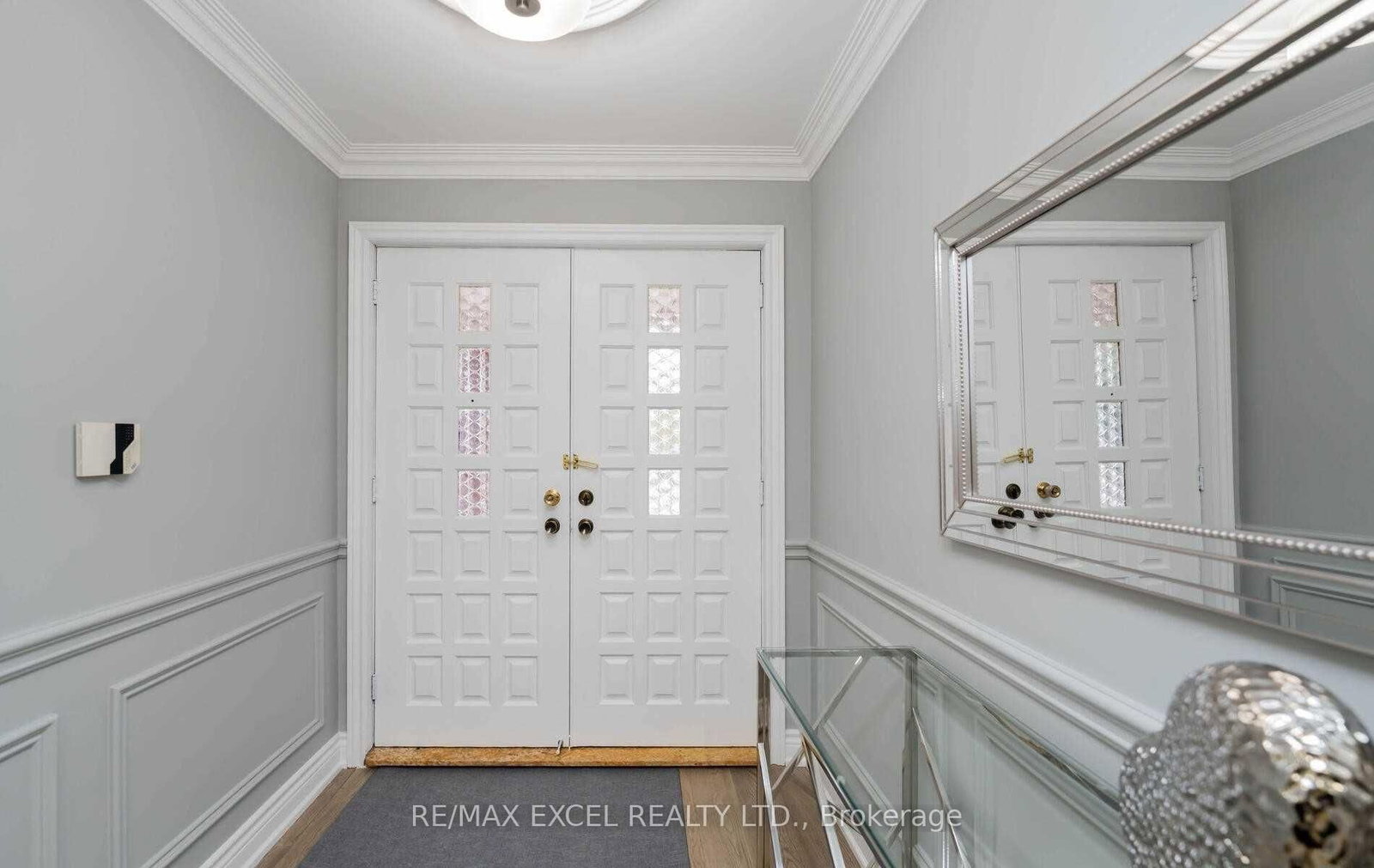 Detached House for sale at 20 Garden Avenue, Richmond Hill, Ontario, L4C 6L9 - South Richvale - MLS: N12924934