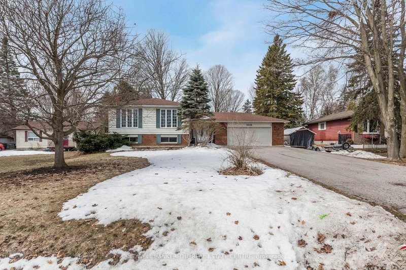 2218 Mildred Ave, Innisfil, L9S 2B9 | Image 2