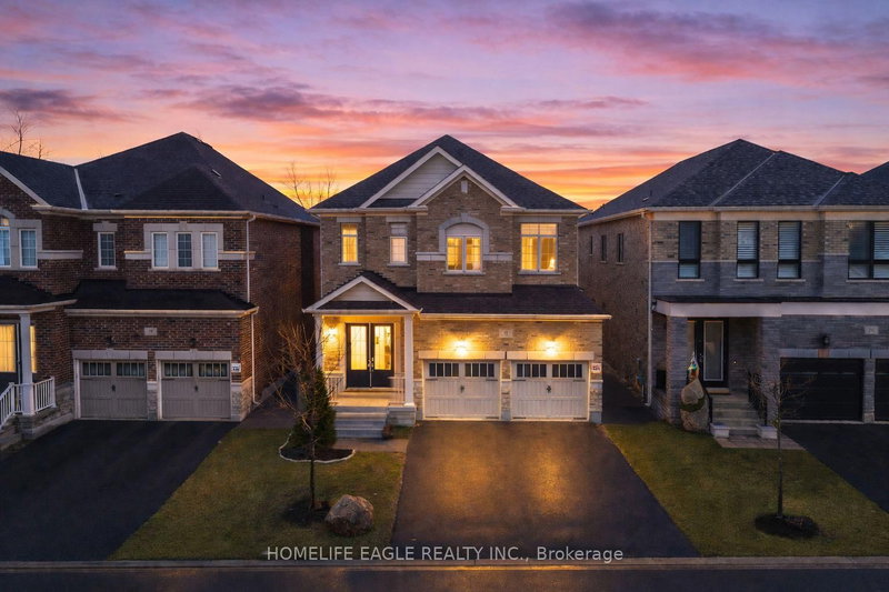 71 Woodhaven Ave, Aurora, L4G 3Y2 | Image 2