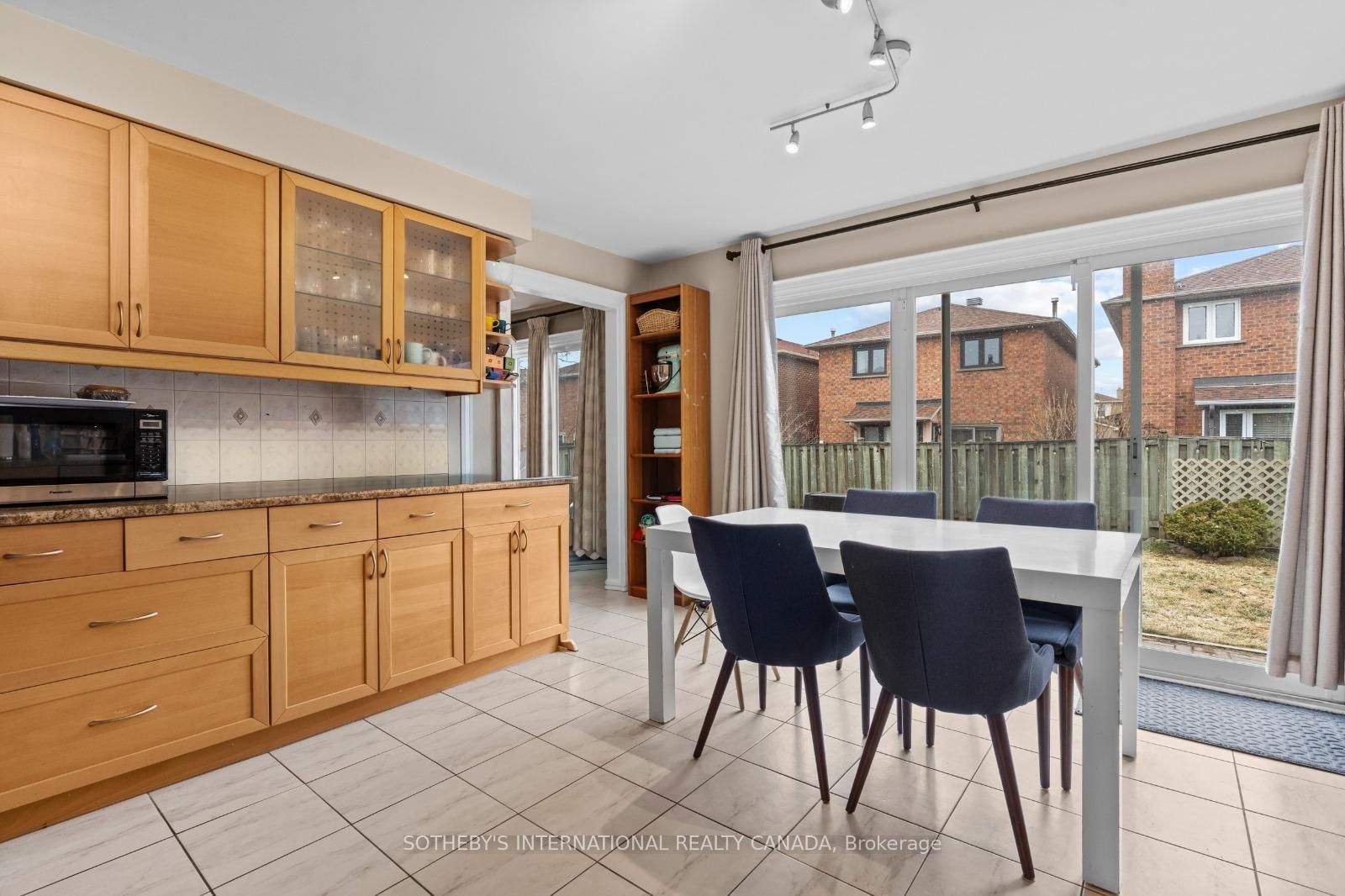 Detached House for sale at 388 Brownridge Drive, Vaughan, Ontario, L4J 5Y2 - Brownridge - MLS: N12926414