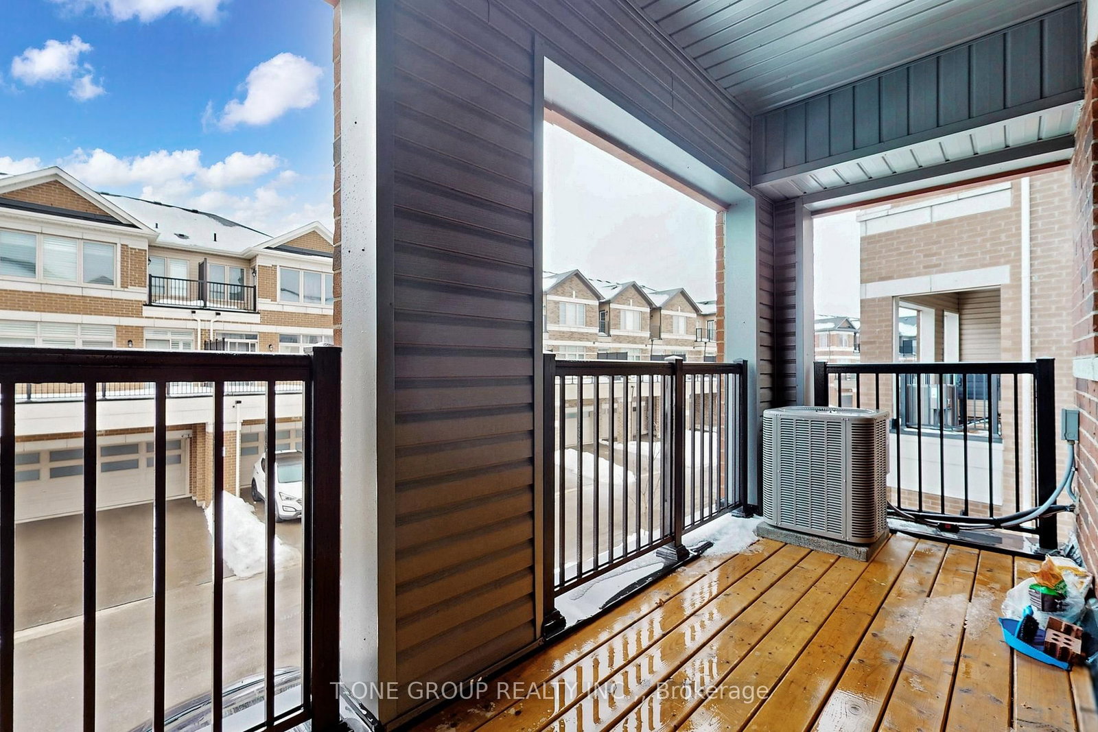 Townhouse for sale at 32 Stoeber Lane, Markham, Ontario, L6B 0S1 - Box Grove - MLS: N12926464