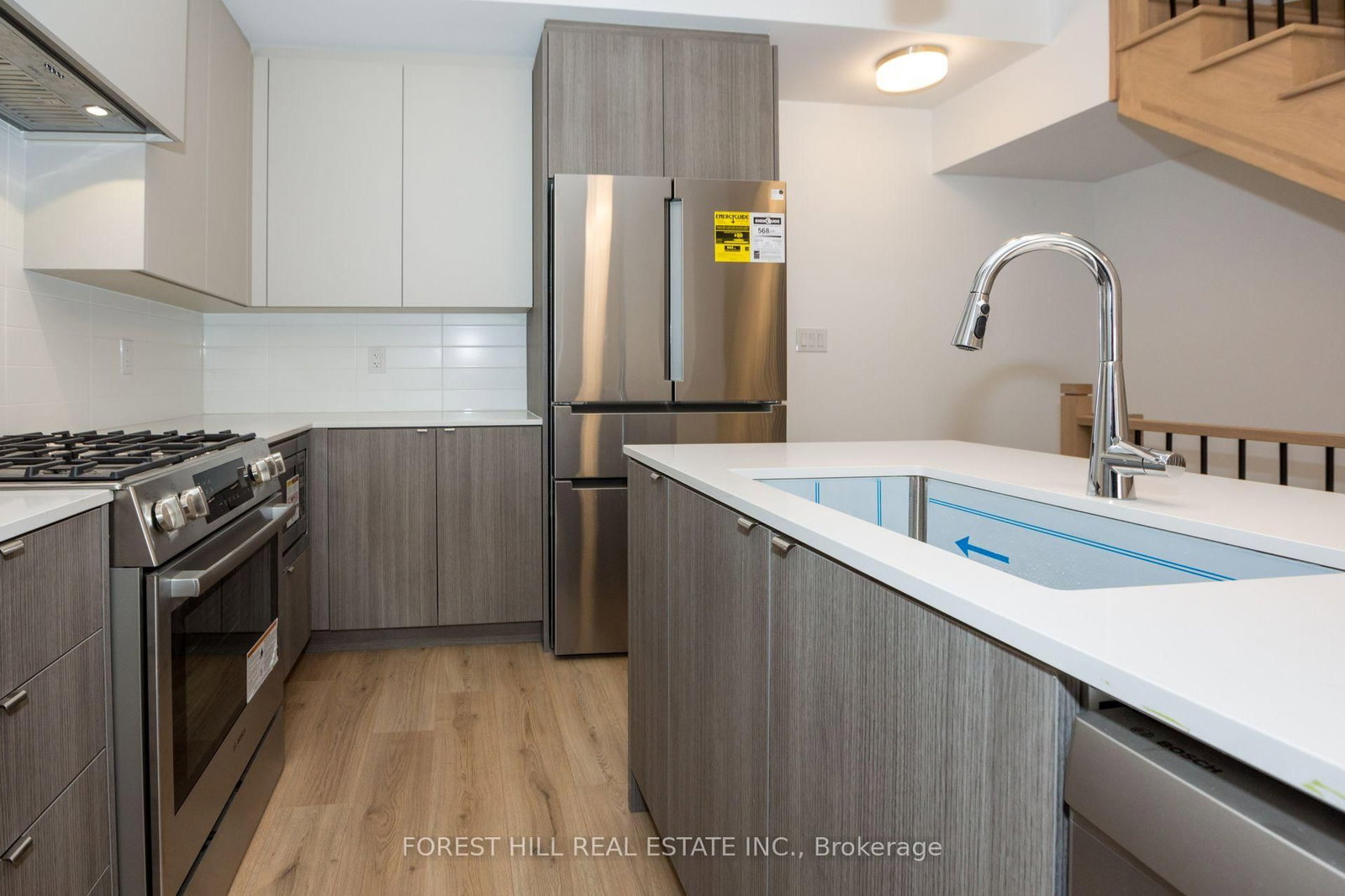 Townhouse for sale at 138 Alton Crescent, Vaughan, Ontario, L4J 0M1 - Uplands - MLS: N12926648