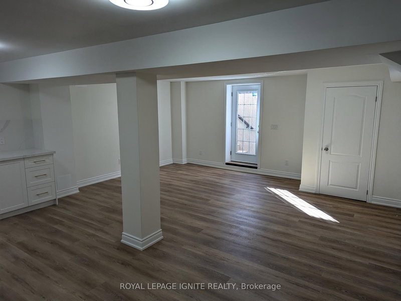 home for lease on Bsmt-137 Romanelli Crescent