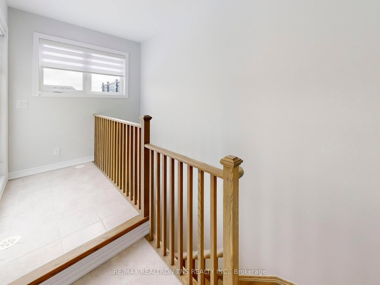 Townhouse for sale at 16 Herman Gilroy Lane, Markham, Ontario, L6C 3L7 - Angus Glen - MLS: N12927048