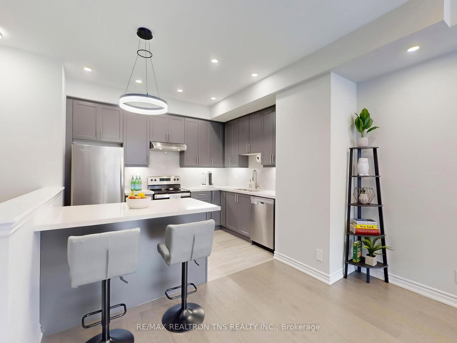 Townhouse for sale at 16 Herman Gilroy Lane, Markham, Ontario, L6C 3L7 - Angus Glen - MLS: N12927048