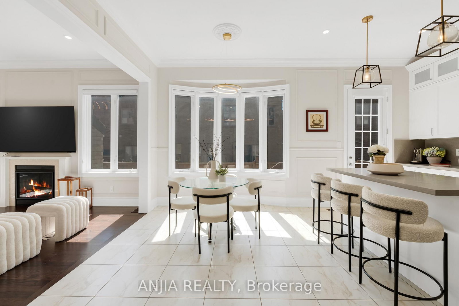 Detached House for sale at 9 Mario Avenue, Markham, Ontario, L6C 0X8 - Cachet - MLS: N12927162