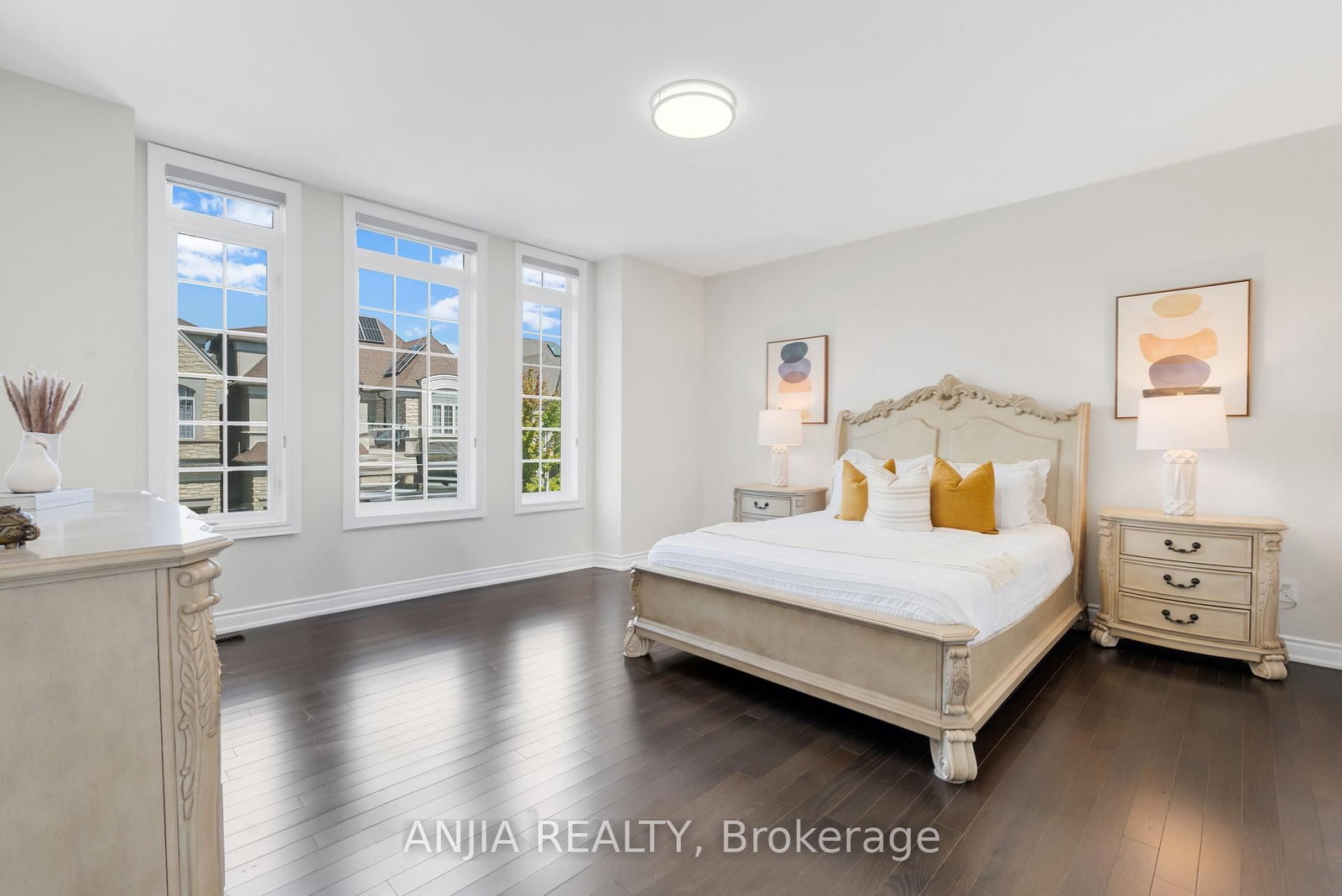 Detached House for sale at 9 Mario Avenue, Markham, Ontario, L6C 0X8 - Cachet - MLS: N12927162