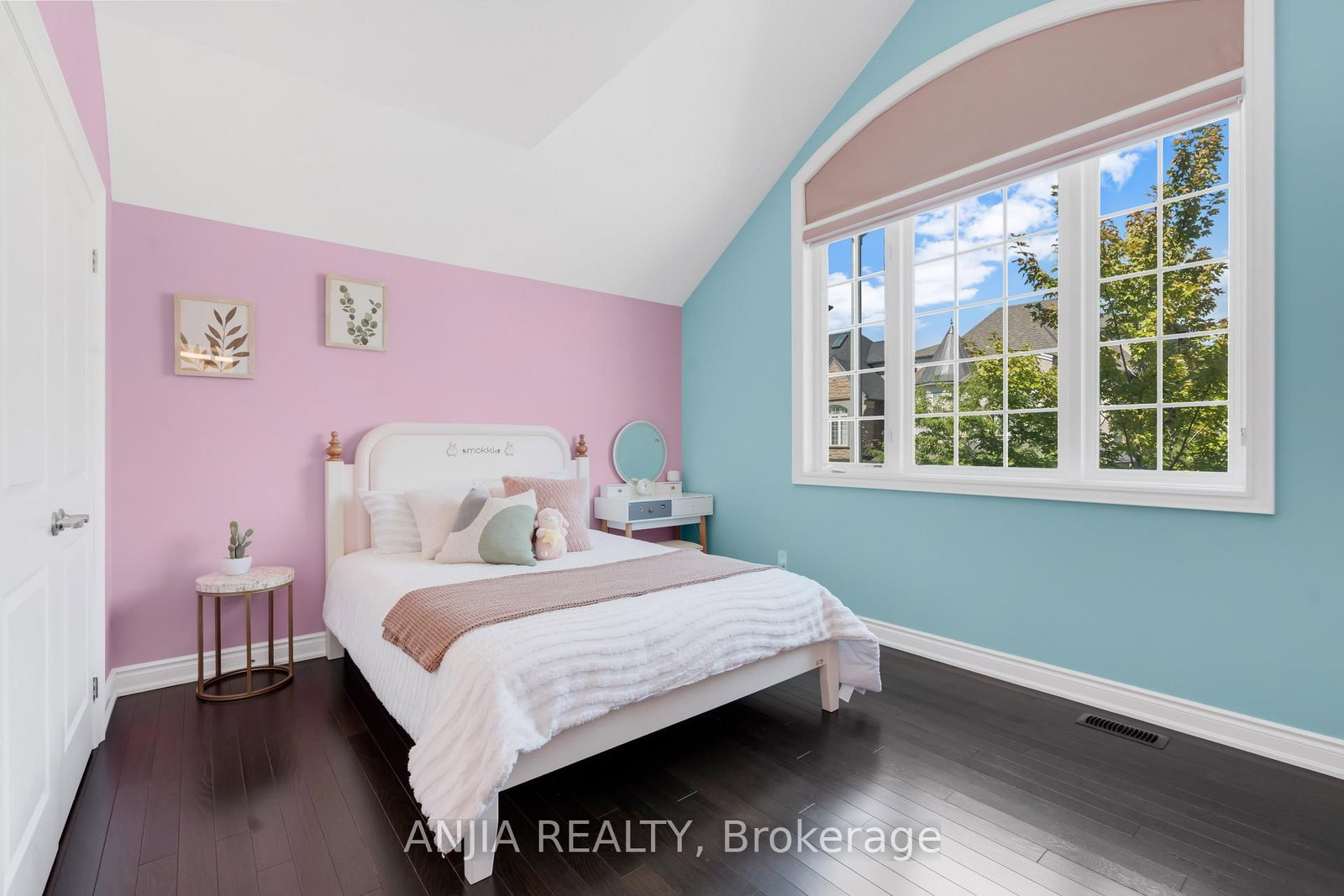 Detached House for sale at 9 Mario Avenue, Markham, Ontario, L6C 0X8 - Cachet - MLS: N12927162