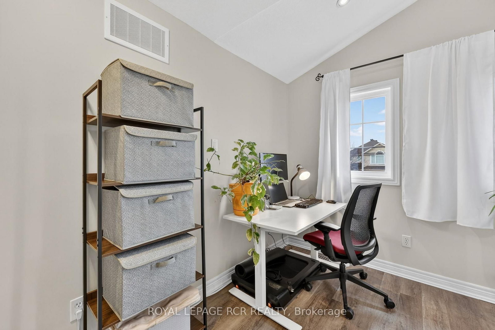 Detached House for sale at 105 Shephard Avenue, New Tecumseth, Ontario, L9R 2G4 - Alliston - MLS: N12927350