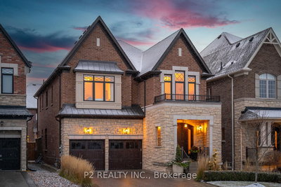 10 King Blvd | King | Image