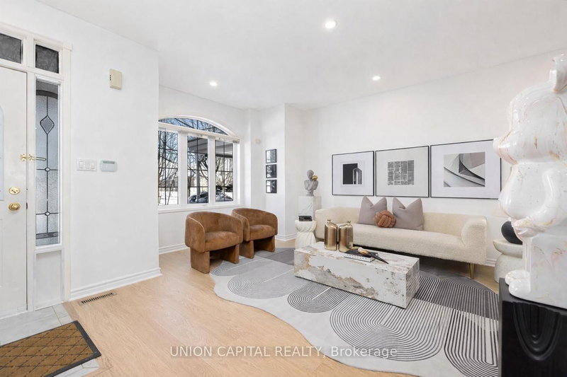 29 Queen's Plate Dr, Markham, L6C 2A9 | Image 3