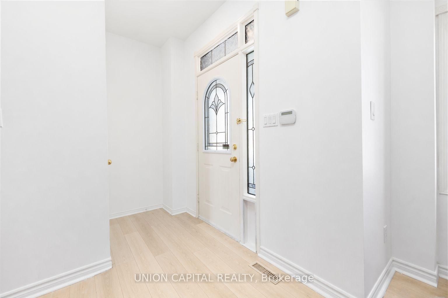 Townhouse for sale at 29 Queen's Plate Drive, Markham, Ontario, L6C 2A9 - Angus Glen - MLS: N12927968