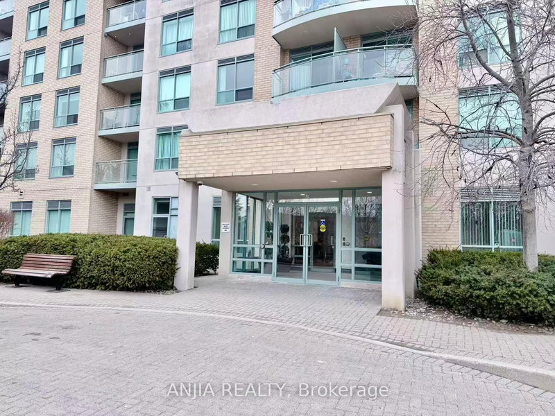 PH15 - 51 Baffin Crt SW, Richmond Hill, L4B 4P6 | Image 2