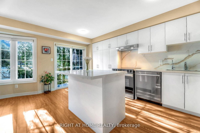 home for lease on 40-130 Mosaics Avenue