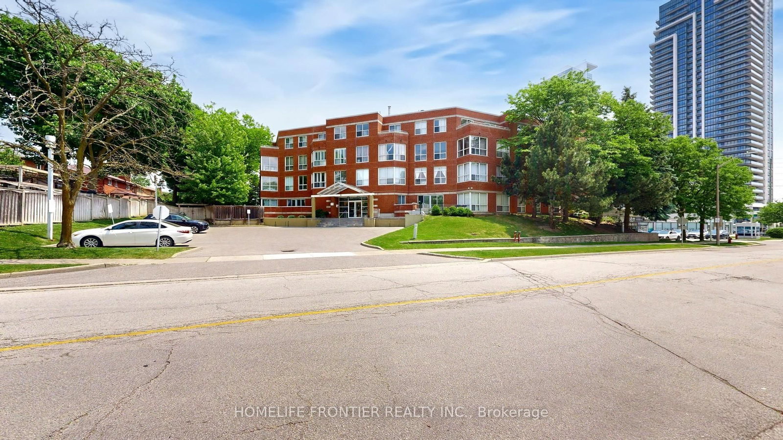Condo for sale at 306-9 Chalmers Road, Richmond Hill, Ontario, L4B 3N3 - Doncrest - MLS: N12928752